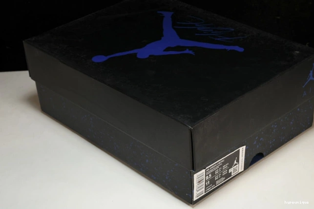 HYPE CT8527-018 Royal Black Game Jordan Retro 4 0716